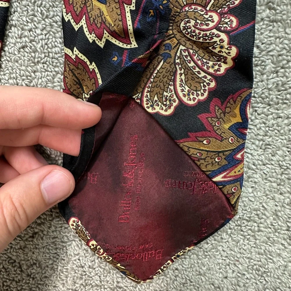 Bullock & Jones Mens Silk Tie Black Paisley Floral Hand Made in Italy 58 Inch